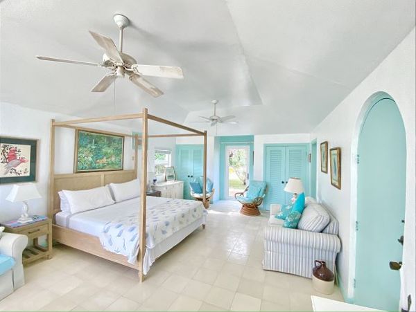 Bahamas Beachfront Vacation Home 5 Bedroom & Private Pool