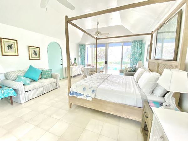 Bahamas Beachfront Vacation Home 5 Bedroom & Private Pool