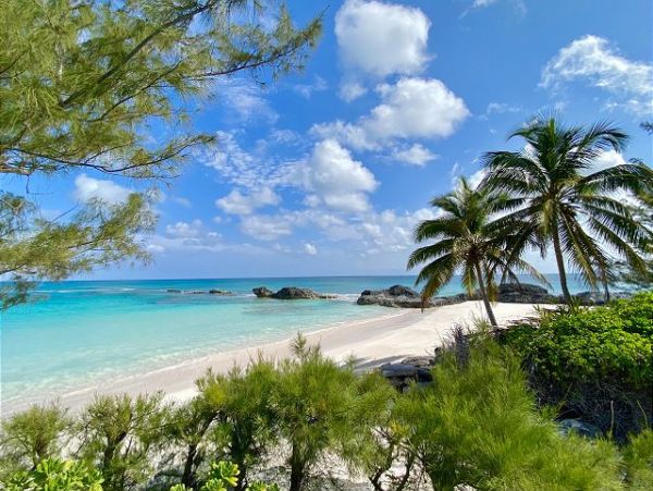 Bahamas Beachfront Vacation Home 5 Bedroom & Private Pool