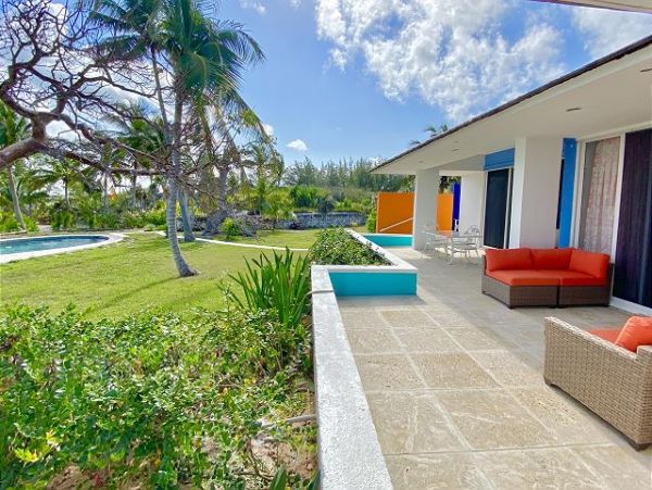Bahamas Beachfront Vacation Home 5 Bedroom & Private Pool