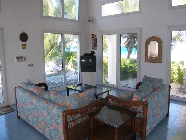 Bahamas Home 958637