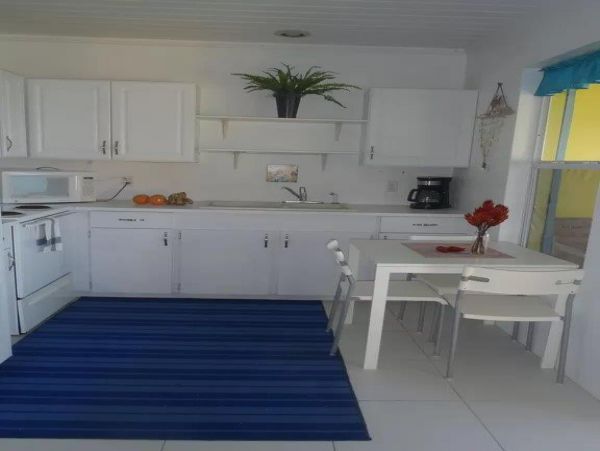 Bahamas Home 958638