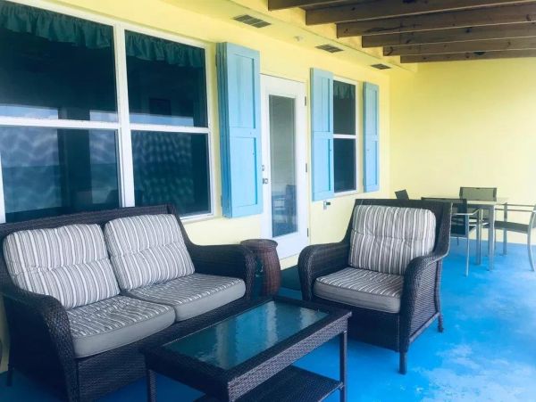 Bahamas Home 958638