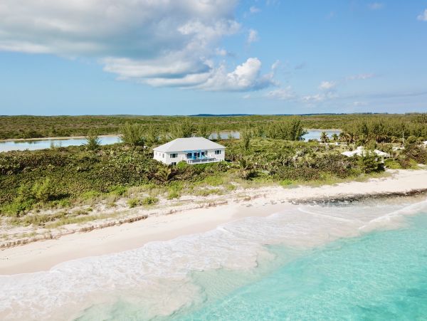 Bahamas Home 958640
