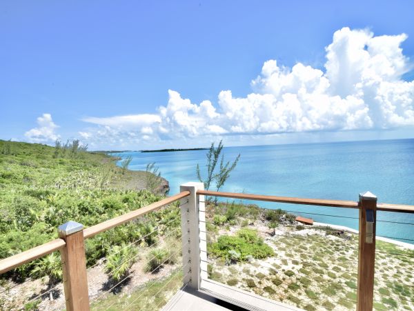 Bahamas Home 958646