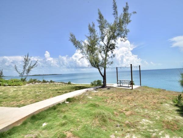 Bahamas Home 958646