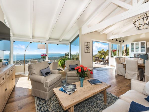 Three Bedroom Santa Barbara Vacation Home Sleeps 6 Guests