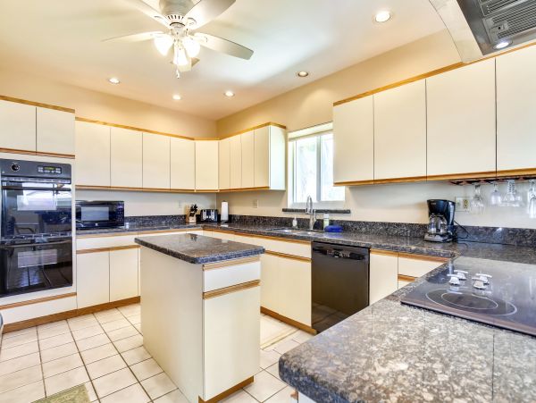 Three Bedrooms Canal Front Home in Summerland Key