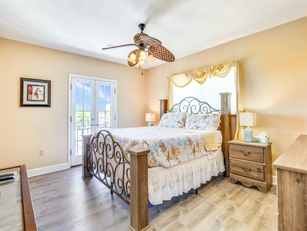 Three Bedrooms Canal Front Home in Summerland Key