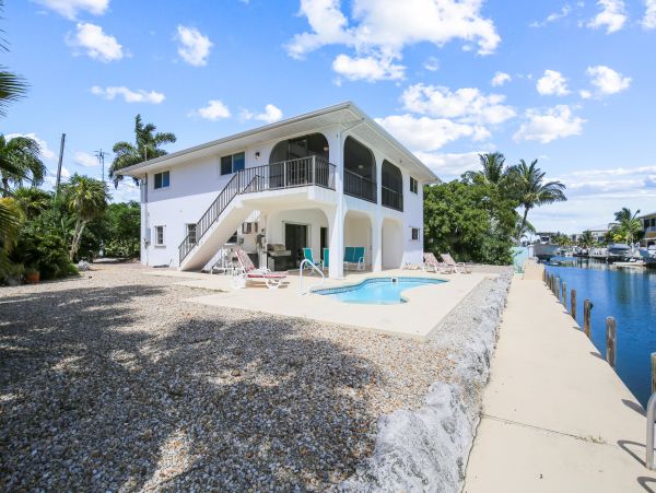Three Bedrooms Canal Front Home in Summerland Key