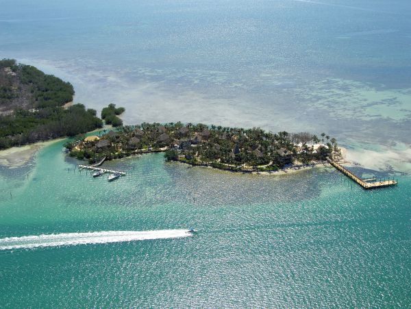 Three Bedrooms Canal Front Home in Summerland Key