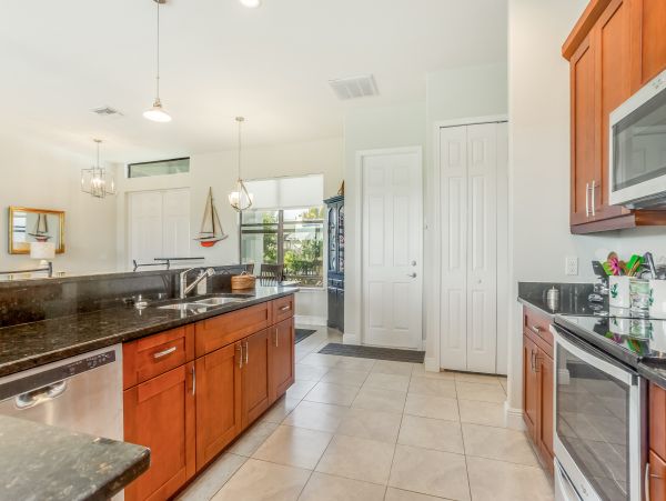 Cape Coral Home 958739