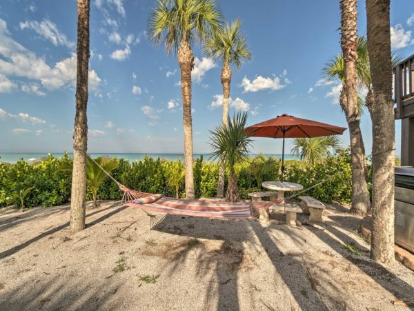 Beachfront Three Bedroom Manasota Key Vacation Home