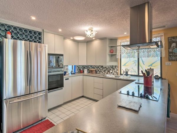 Beachfront Three Bedroom Manasota Key Vacation Home