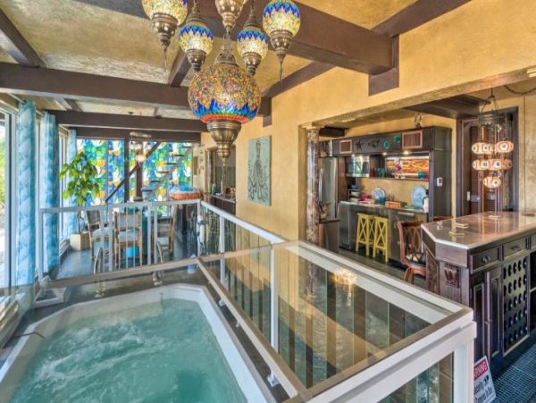 Beachfront Three Bedroom Manasota Key Vacation Home