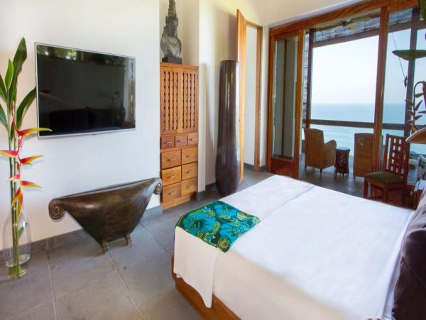 Luxury Costa Rica Villas Ocean Views & Private Beach