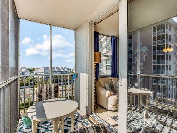 Bonita Springs Vacation Condo Private Balcony Walk To Beach