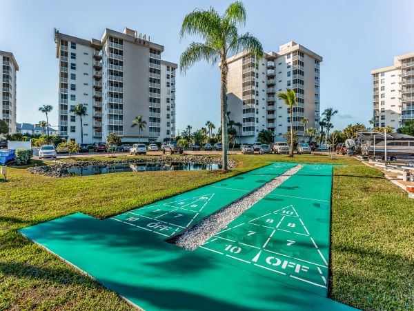 Bonita Springs Vacation Condo Private Balcony Walk To Beach