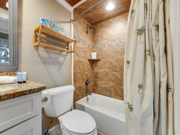 On Beach Vacation Condo Three Bedroom in Inlet  Beach