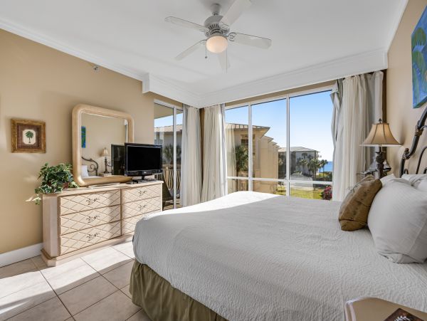 On Beach Vacation Condo Three Bedroom in Inlet  Beach