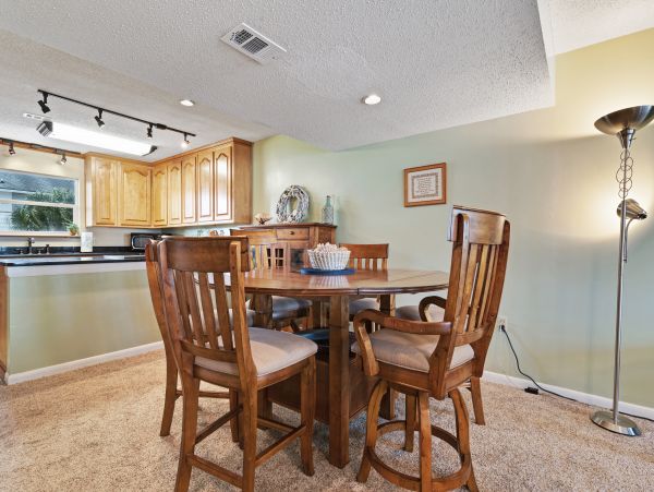Bradenton Beach Vacation Condo Three Bedroom Walk to Beach