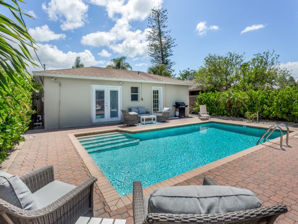 Naples Home Near Vanderbilt Beach