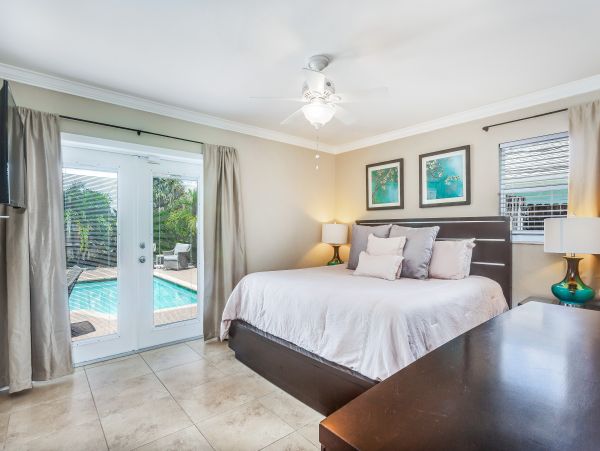 Naples Home Near Vanderbilt Beach