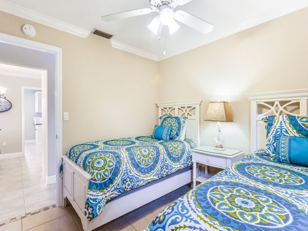 Naples Home Near Vanderbilt Beach