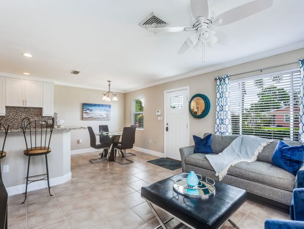 Naples Home Near Vanderbilt Beach