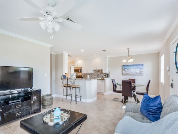 Naples Home Near Vanderbilt Beach