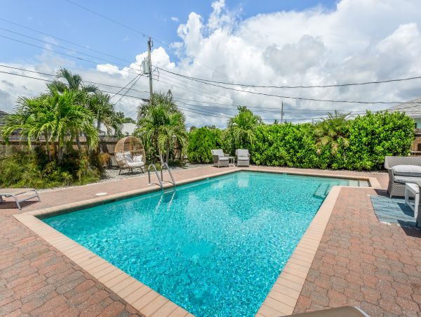 Naples Home Near Vanderbilt Beach