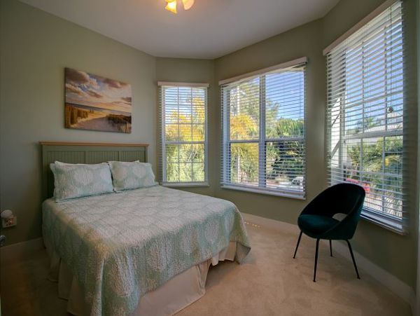 Dazzling Four Bedroom Home with Caged Pool in Sanibel