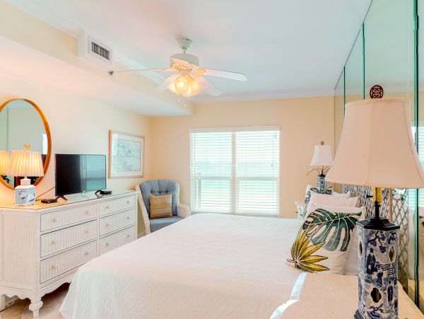 Cozy 3 Bedroom Vacation Getaway in Okaloosa Island