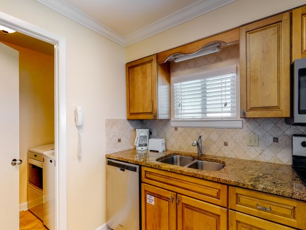 Cozy 3 Bedroom Vacation Getaway in Okaloosa Island