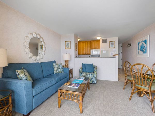 Beachfront Vacation Condo with Amazing Views