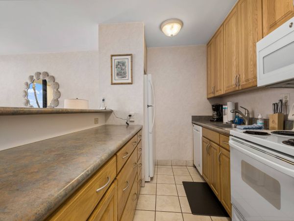Beachfront Vacation Condo with Amazing Views