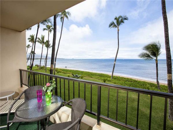 Oceanfront Getaway One Bedroom Condo in Kihei