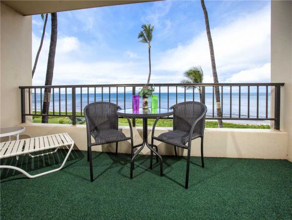 Oceanfront Getaway One Bedroom Condo in Kihei