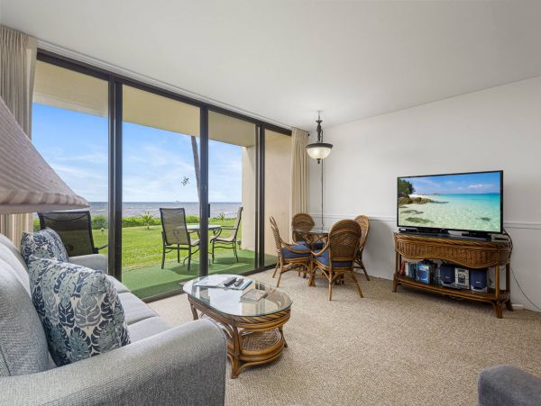 Beachfront Ground-Floor Kihei Vacation Condo