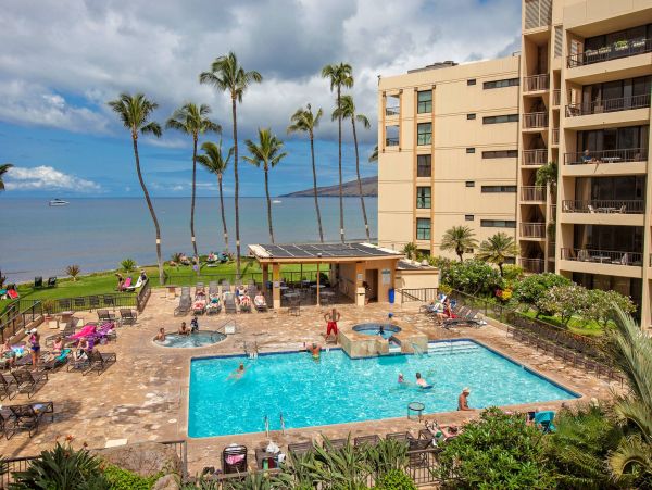 Beachfront Ground-Floor Kihei Vacation Condo