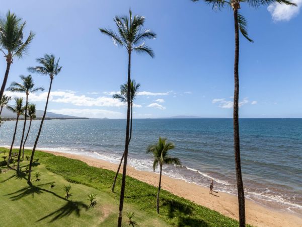 Beachfront Ground-Floor Kihei Vacation Condo