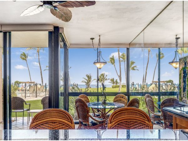 One Bedroom Views of The Pacific Ocean.