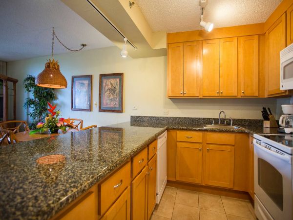 Kaanapali Vacation Condo One Bedroom On Beach