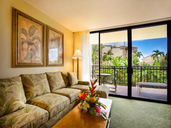 Lovely Two Bedroom Garden View Vacation Condo