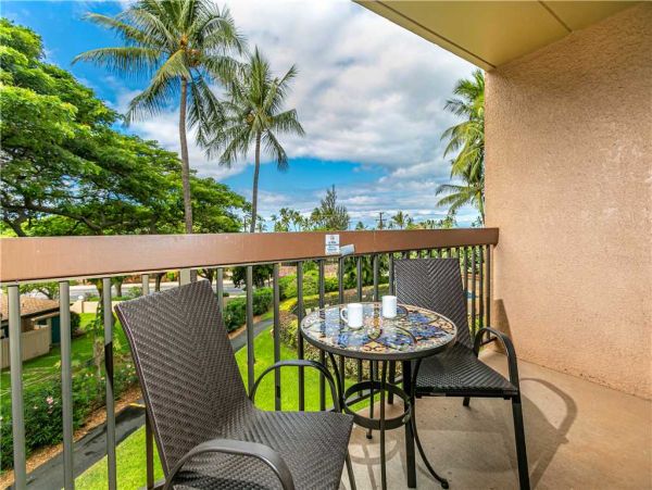 Kihei One Bedroom Vacation Rental Condo Walk to the Beach