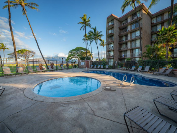 Kihei Vacation Two Bedroom Rental with Ocean Views