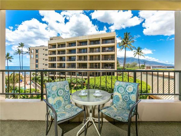 Ocean Views from Private Lanai!