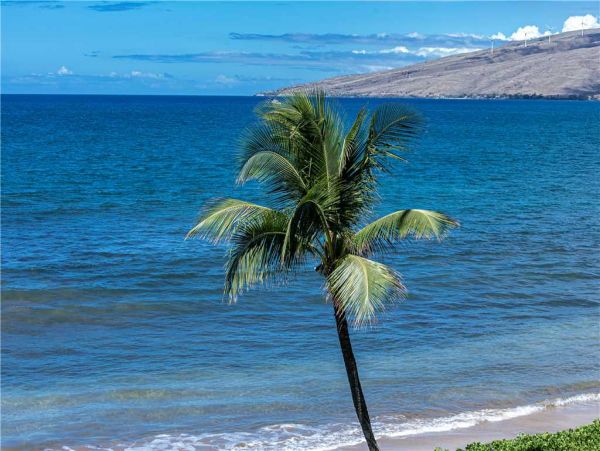Ocean Views from Private Lanai!