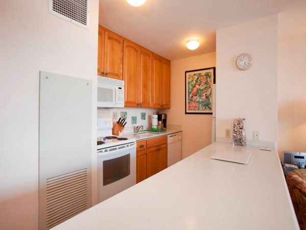 Stunning Ocean Views from this Lovely Condo in Kihei