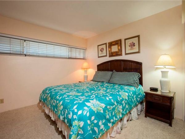 Stunning Ocean Views from this Lovely Condo in Kihei